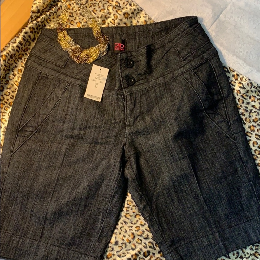 NWT 2b Bebe Bermuda dress black denim shorts sz27